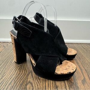 DONALD PLINER Jayton Snake Embossed Platform Heels size 9